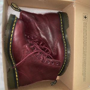 Super cute doc martens that I wore 3 times!